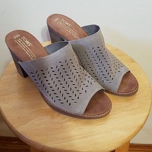Like New Toms Majorca Mules Size 8.5